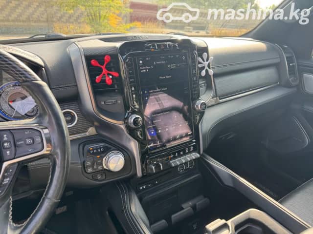 RAM 1500 V Quad Cab 5.7 AT 4WD