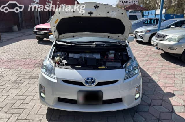 Toyota Prius III (XW30) 1.8hyb AT
