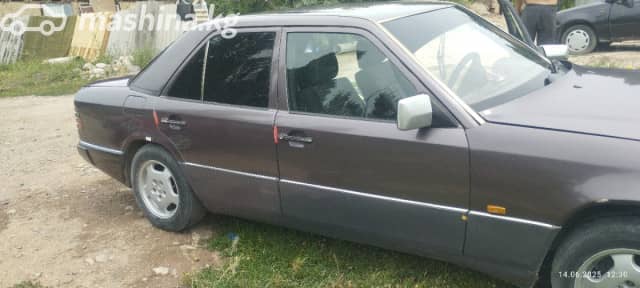 Mercedes-Benz E-Класс I (W124) 220 2.2 AT