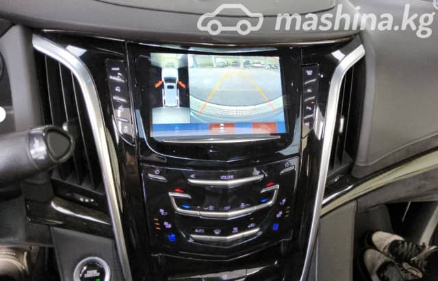 Cadillac Escalade IV 6.2 AT 4WD