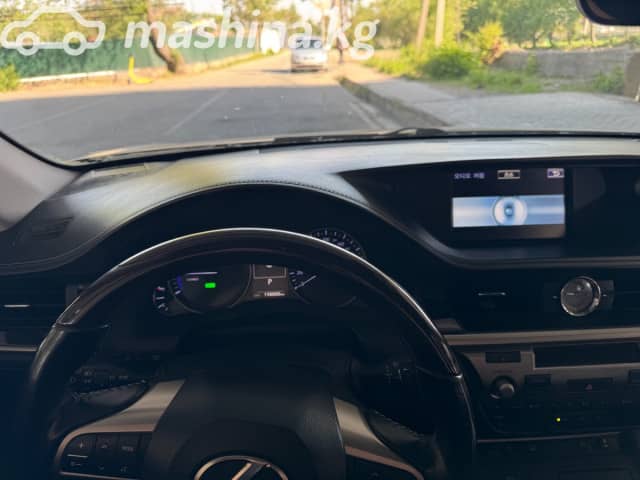 Lexus ES VI Рестайлинг 300h 2.5hyb CVT