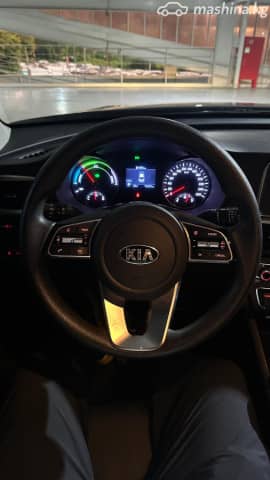 Kia K5 II 2.0hyb AT