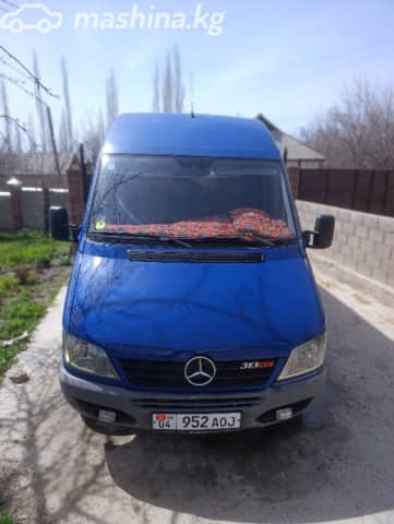 Mercedes-Benz Бортовой (6х2)