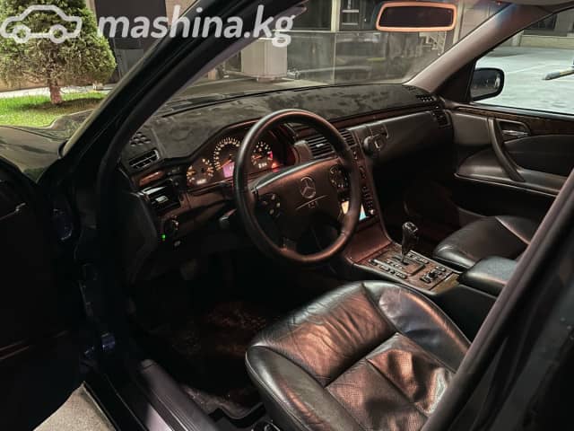 Mercedes-Benz E-Класс II (W210, S210) Рестайлинг 320 3.2 AT