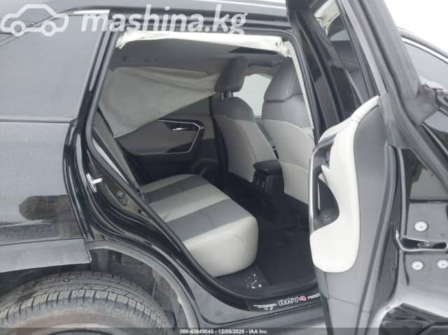 Toyota RAV4 V (XA50) 2.5 AT
