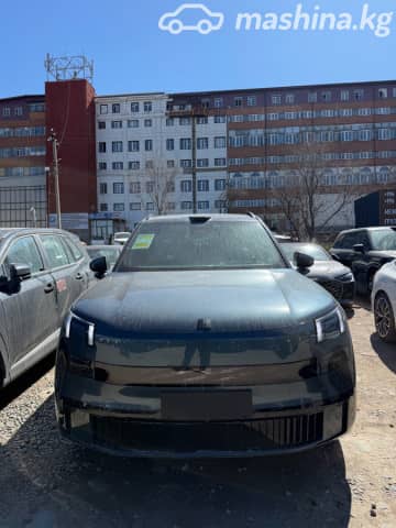 Lynk & Co 900 2.0hyb AT 4WD