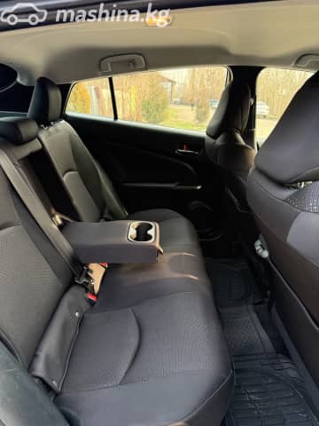 Toyota Prius IV Рестайлинг (XW50) 1.8hyb AT