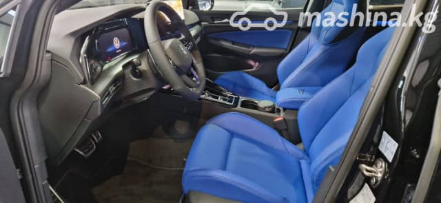 Volkswagen Golf R VIII Рестайлинг 2.0 AMT 4WD