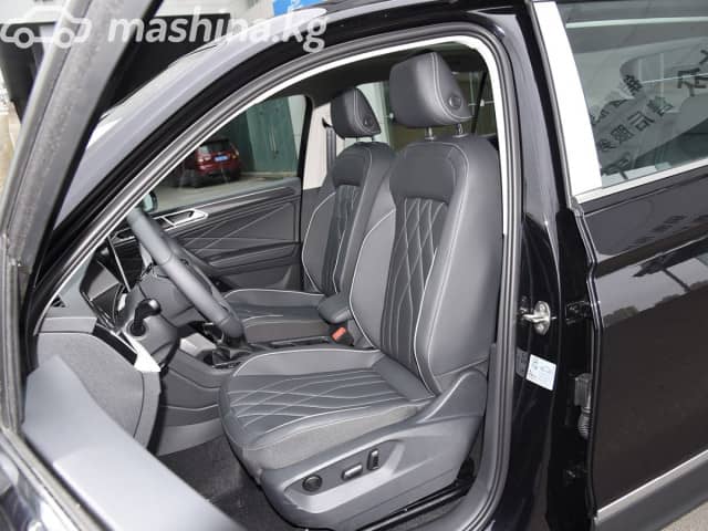 Volkswagen Tiguan III (China Market) 2.0 AMT