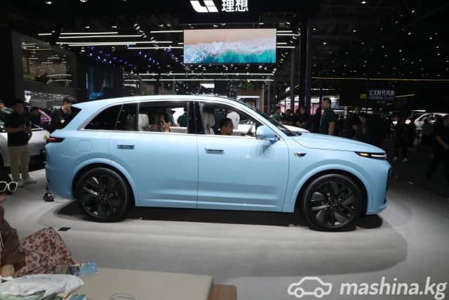 LiXiang L7 Рестайлинг 1.5hyb AT 4WD