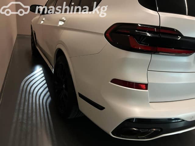BMW X7 I (G07) Рестайлинг M60i 4.4 AT 4WD