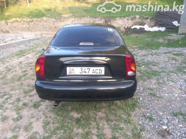 Chevrolet Lanos I 1.5 MT