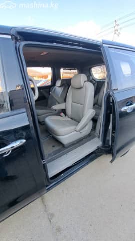 Kia Carnival III 2.2d AT