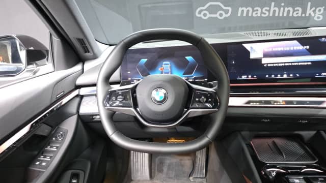 BMW 5 серии VIII (G60/G61/G68) 530e xDrive 2.0hyb AT 4WD