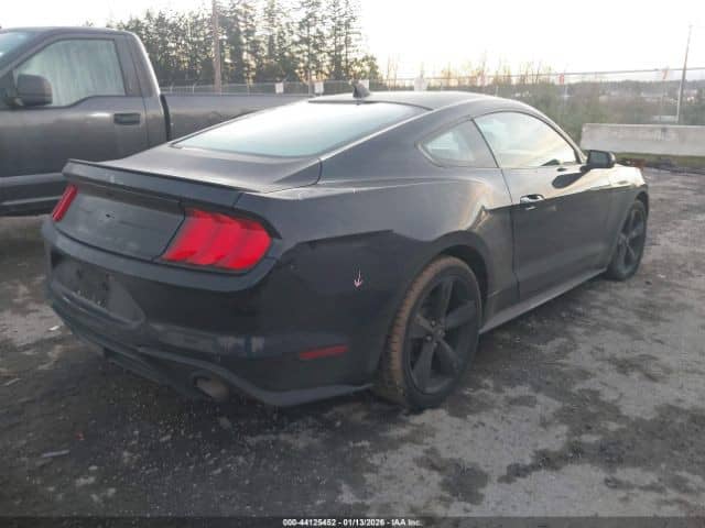 Ford Mustang VI Рестайлинг 2.3 AT