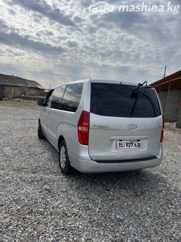 Hyundai Starex (H-1) II 2.5d MT