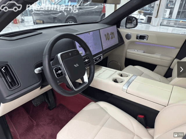 LiXiang L6 1.5hyb AT 4WD