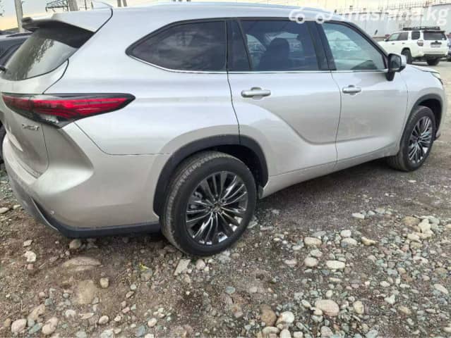 Toyota Highlander IV (U70) 2.0 AT 4WD