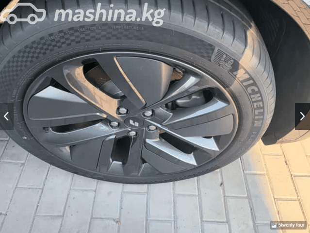 LiXiang L9 Рестайлинг 1.5hyb AT 4WD