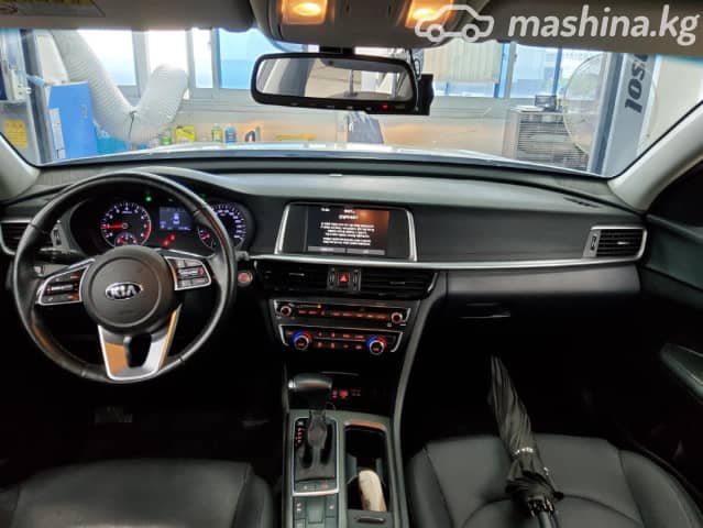 Kia K5 II 2.0 AT