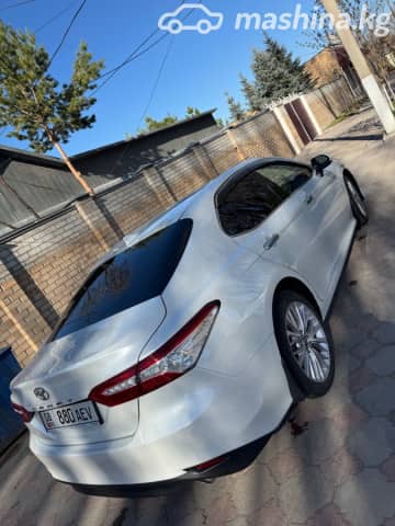 Toyota Camry VIII (XV70) 2.5 AT