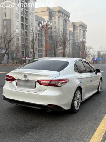 Toyota Camry VIII (XV70) 2.5 AT