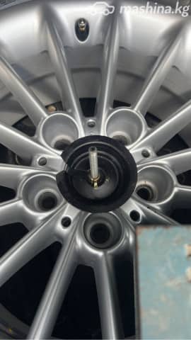 BMW 5 серии IV (E39) Рестайлинг 520i 2.2 MT