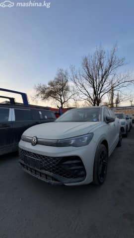 Volkswagen Tiguan III (China Market) 2.0 AMT 4WD