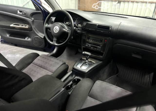 Volkswagen Passat B5 Рестайлинг 1.8 AT
