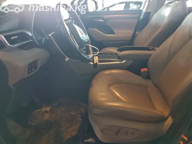 Toyota Highlander IV (U70) 2.5hyb AT