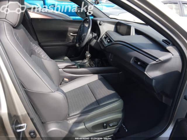 Lexus UX I 250h 2.0hyb CVT 4WD