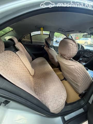 Mercedes-Benz C-Класс II (W203) 320 3.2 MT