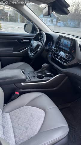 Toyota Highlander IV (U70) 2.5hyb AT 4WD