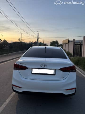 Hyundai Accent V 1.6 AT
