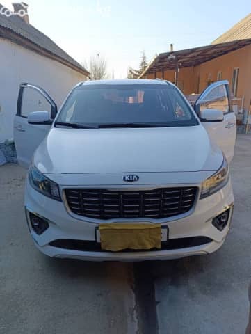 Kia Carnival III 2.2d AT