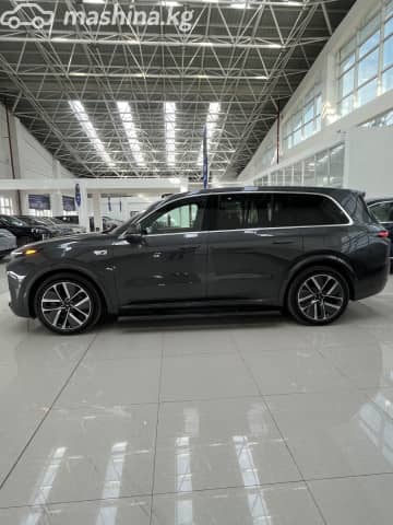 LiXiang L9 Рестайлинг 1.5hyb AT 4WD