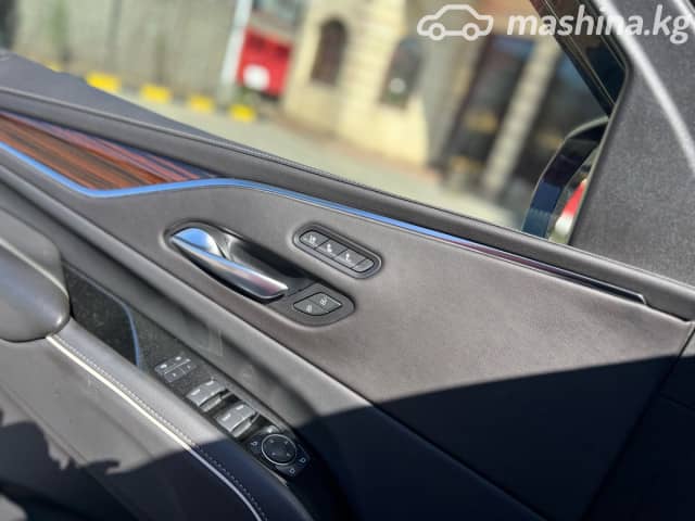 Cadillac Escalade V ESV 6.2 AT 4WD