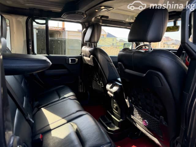 Jeep Wrangler IV (JL) 2.0 AT 4WD