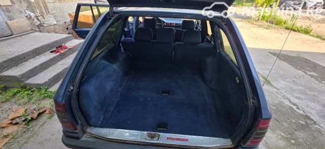 Mercedes-Benz W124 230 2.3 MT