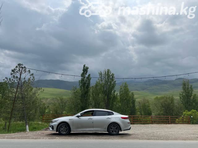 Kia K5 II 2.0 AT