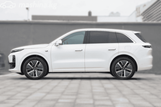 LiXiang L6 1.5hyb AT 4WD
