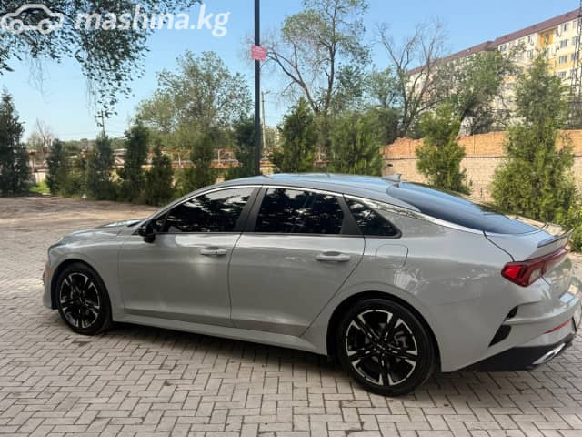 Kia K5 III 1.6 AT