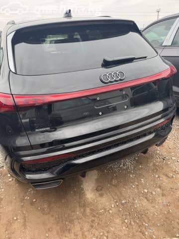 Audi Q5 III 40 TFSI 2.0 AMT 4WD