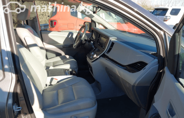 Toyota Sienna III Рестайлинг 2 3.5 AT
