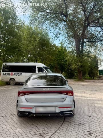 Kia K5 III 1.6 AT