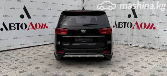Kia Carnival III 2.2d AT