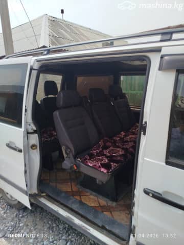 Mercedes-Benz Vito I (W638) 112 CDI 2.2d MT
