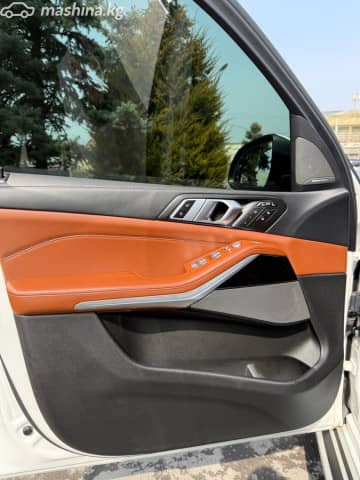 BMW X7 I (G07) Рестайлинг 40i 3.0 AT 4WD