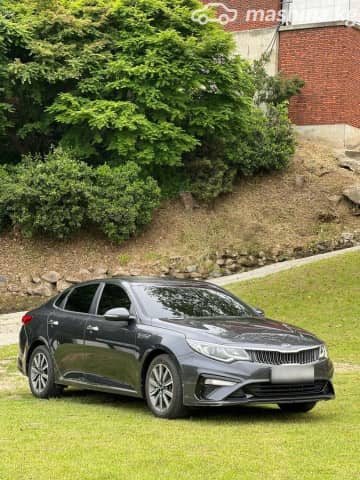 Kia K5 II 2.0 AT