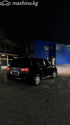 Lexus LX III 570 5.7 AT 4WD